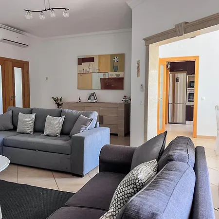 Villa Silver Globe *