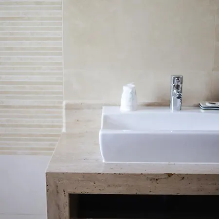 Villa Silver Globe *