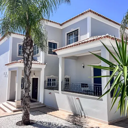 Silver Globe Albufeira